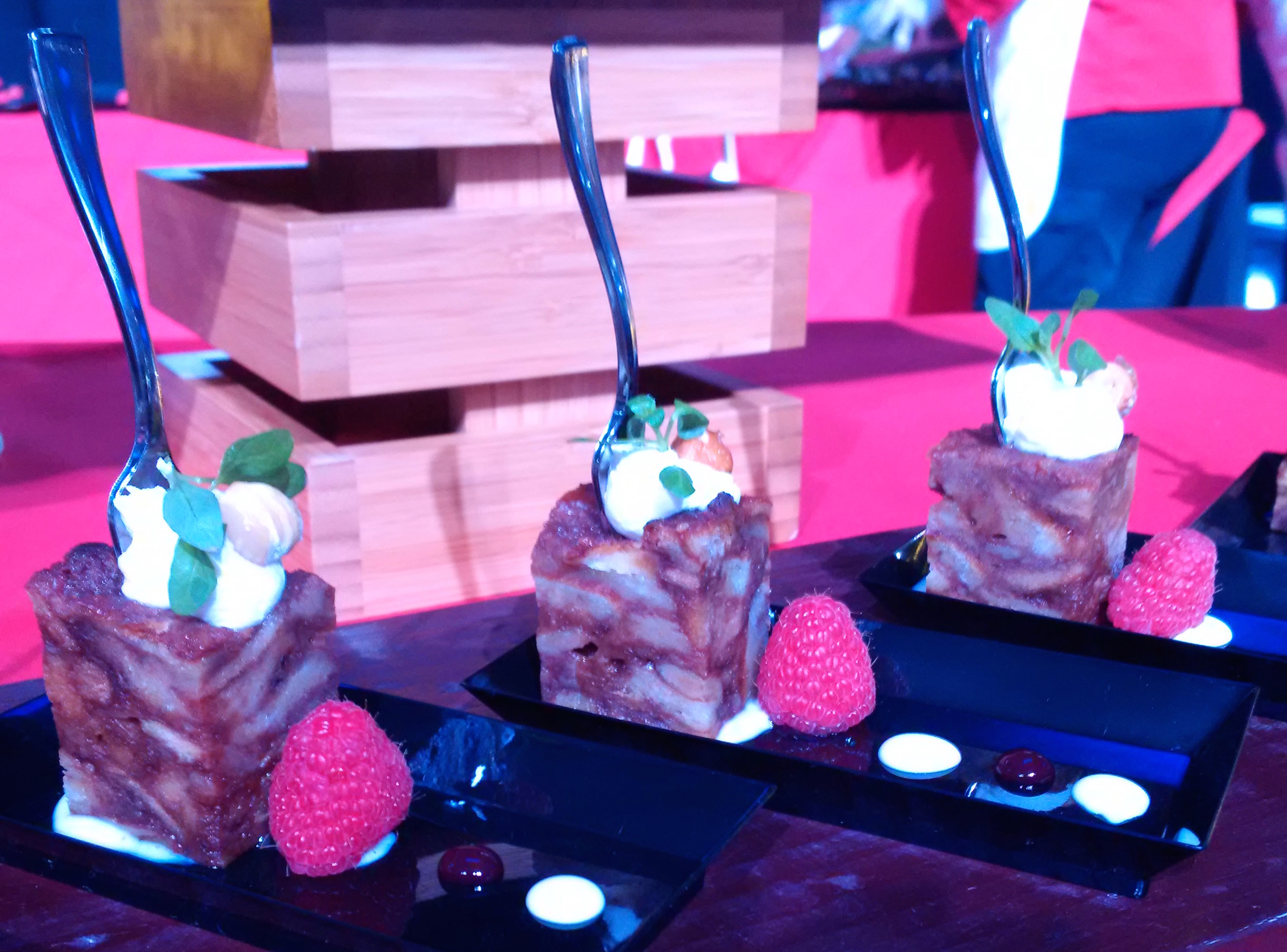 bread pudding at Taste of the NFL