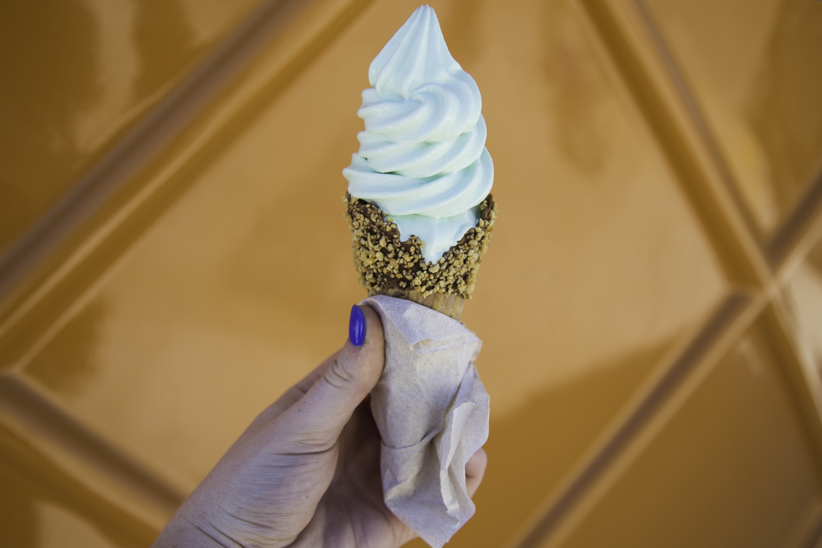 Twistee Treat pistachio ice cream